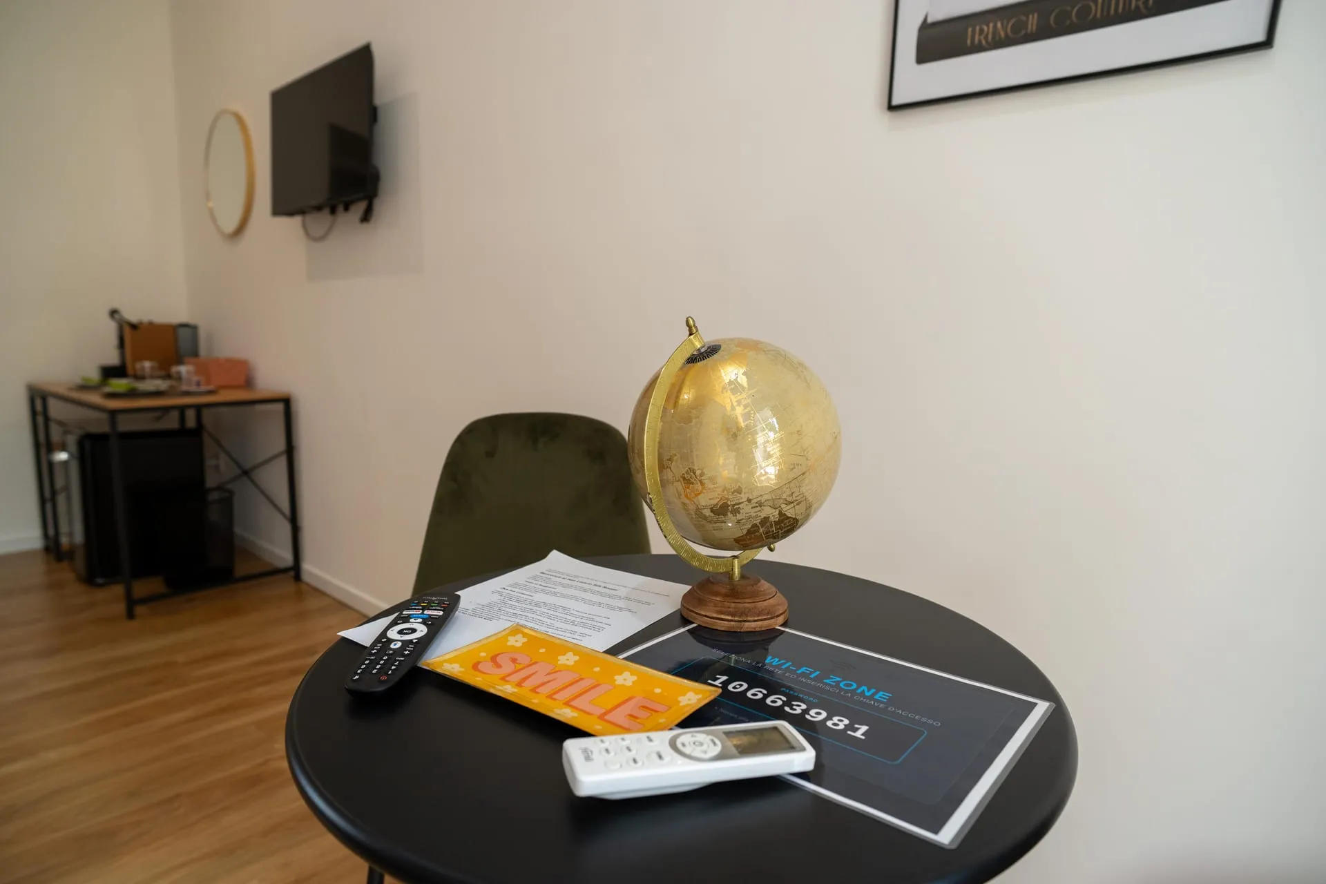 Silk Grey Room — B&B San Leucio Caserta